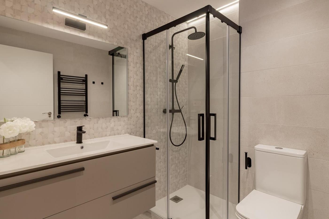 Room4You By Asturias Holidays Οβιέδο Εξωτερικό φωτογραφία